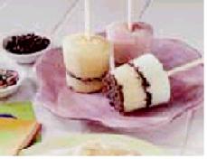 Pear yogurt pops
